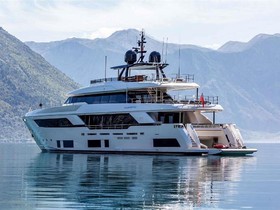 2022 Ferretti Yachts Custom Line 37 Navetta