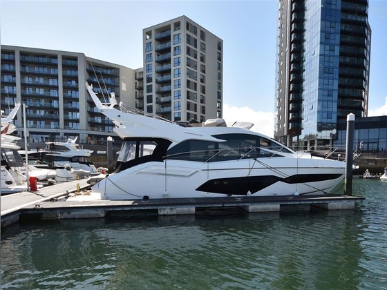 Sunseeker Manhattan 52