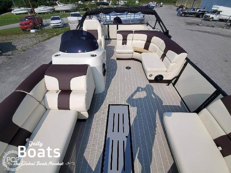 2022 Lexington Pontoon Boats 625 for sale. View price, photos and Buy