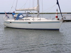 Catalina Yachts 320