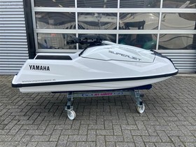 Köpa 2022 Yamaha Superjet