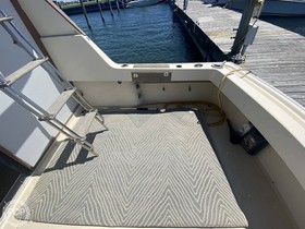 1980 Silverton 37
