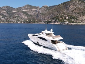2009 Ferretti Yachts 881