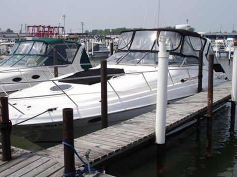2004 Regal 3560 Commodore til salgs
