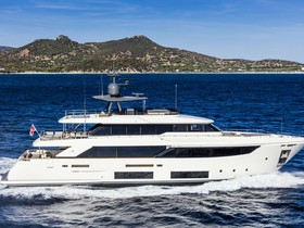 2023 Ferretti Yachts Custom Line Navetta 33 za prodaju