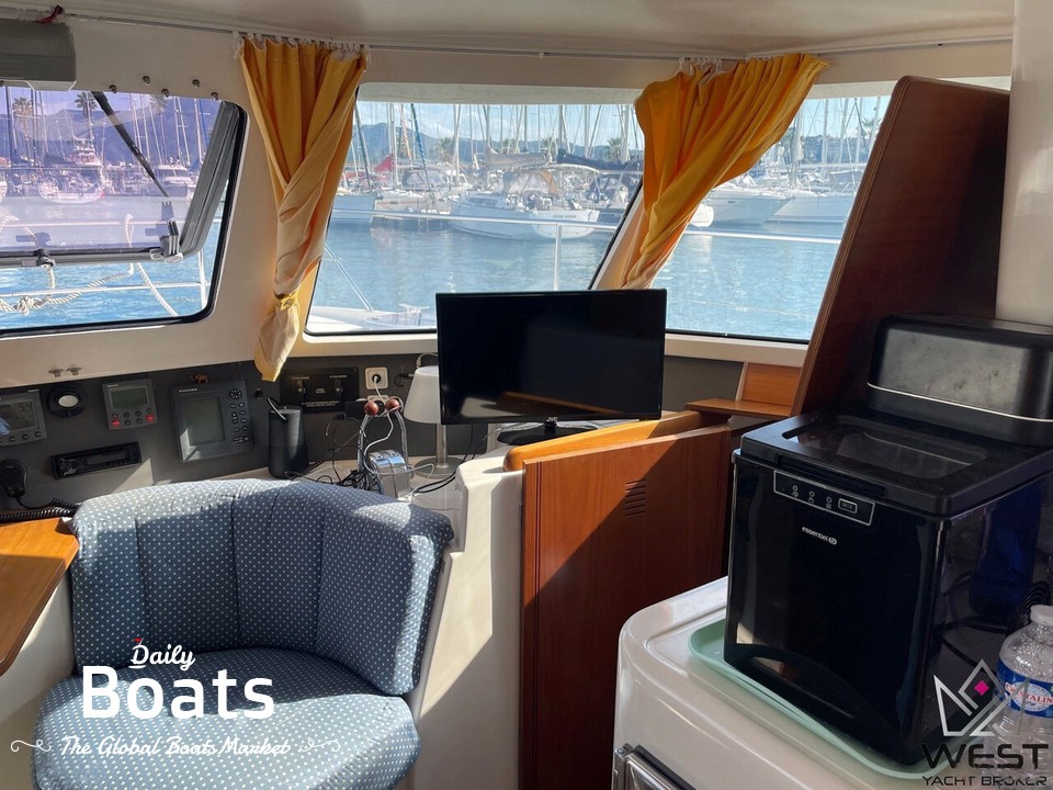 2001 Fountaine Pajot Greenland 34 for sale. View price, photos and Buy