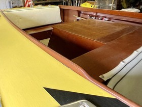 1960 Century Boats Ski-Dart 17