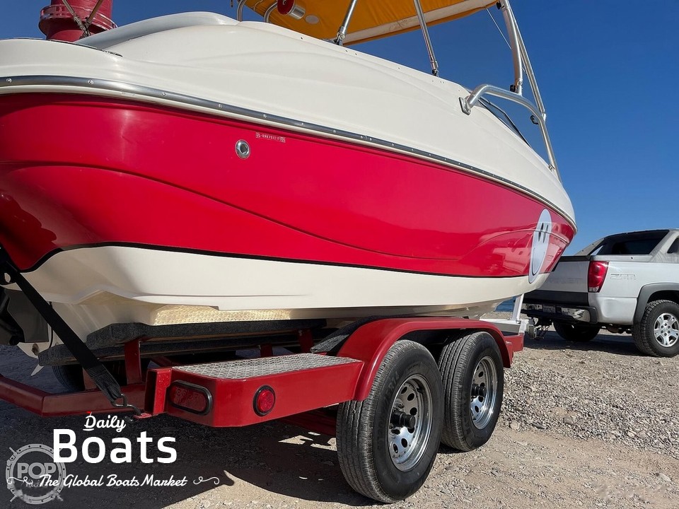 2006 Rinker 232 Captiva Bowrider for sale. View price, photos and Buy