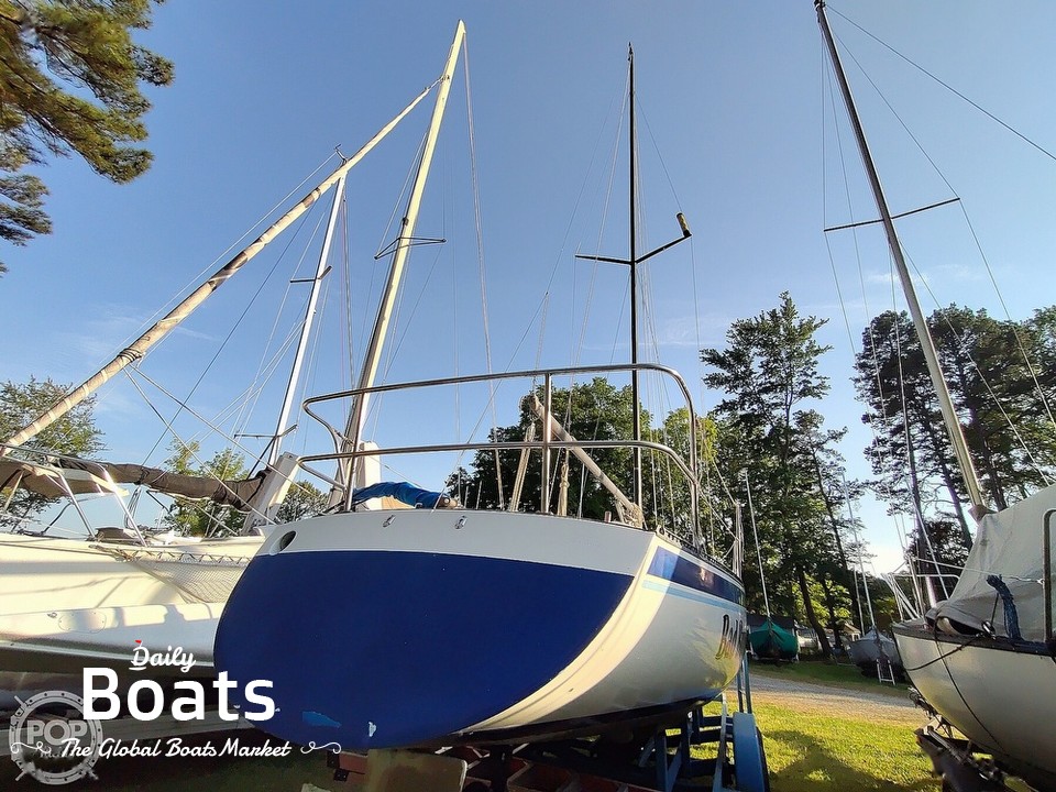 1984 Hobie Cat 33 for sale. View price, photos and Buy 1984 Hobie Cat