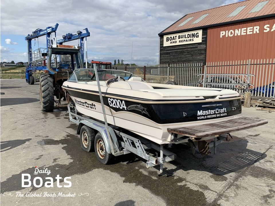 1999 MasterCraft 190 Prostar for sale. View price, photos and Buy 1999