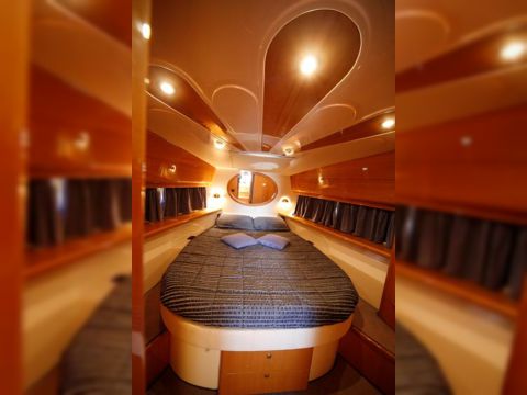 2002 Raffaelli Compass Rose for rent
