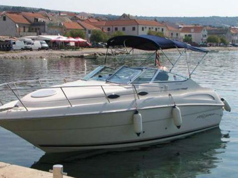 Monterey 242 Cruiser
