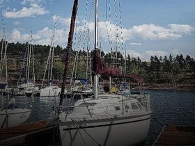 Marlow-Hunter Hunter 28