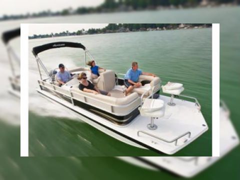 Buy 2013 Hurricane 226F Fun Deck