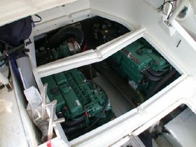 2004 Atlantis 47 Open