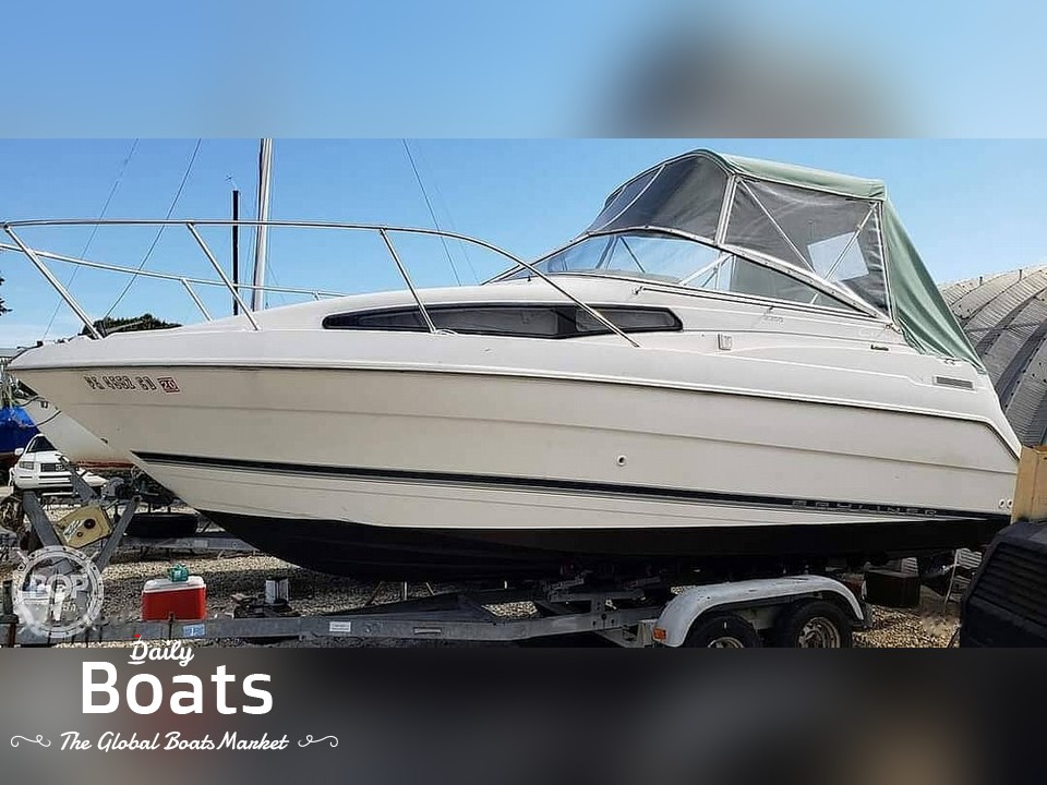 1999 Bayliner 2355 Ciera for sale. View price, photos and Buy 1999