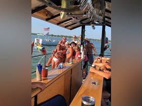 2019 Homebuilt 27 Party Barge myytävänä