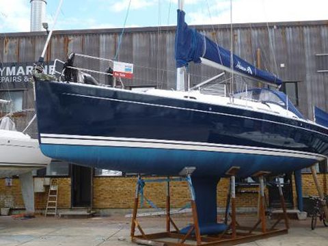 Buy 2008 Hanse 370