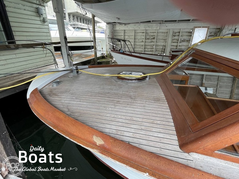 1952 ChrisCraft El Capitan for sale. View price, photos and Buy 1952