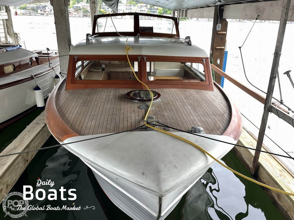 1952 ChrisCraft El Capitan for sale. View price, photos and Buy 1952
