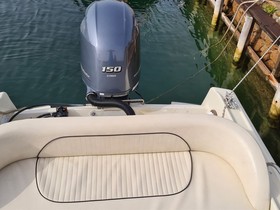 1979 Boston Whaler 210 Outrage for sale