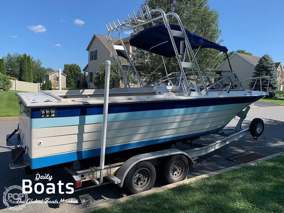 1983 Penn Yan Avenger 23 for sale. View price, photos and Buy 1983 Penn