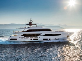 Ferretti Yachts Custom Line Navetta 37