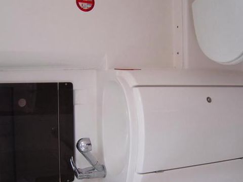 2007 Delphia 40