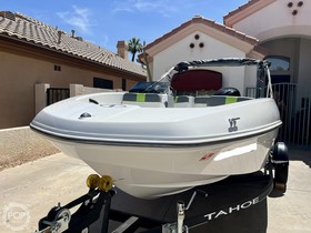 2021 Tahoe T16 à vendre