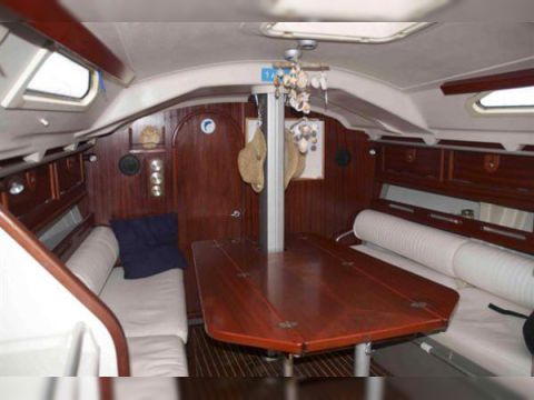 Купити 1994 Dehler 37