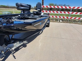 Купить 2017 Lowe Boats Stinger 175