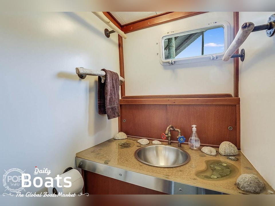 1963 Santa Barbara Boat Builders 39 for sale. View price, photos and