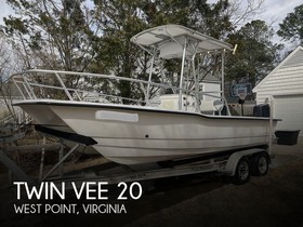 Twin Vee Outrageous 20