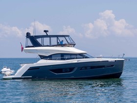 2021 Carver Yachts
