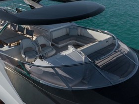 Купити 2017 Sunseeker 86 Yacht