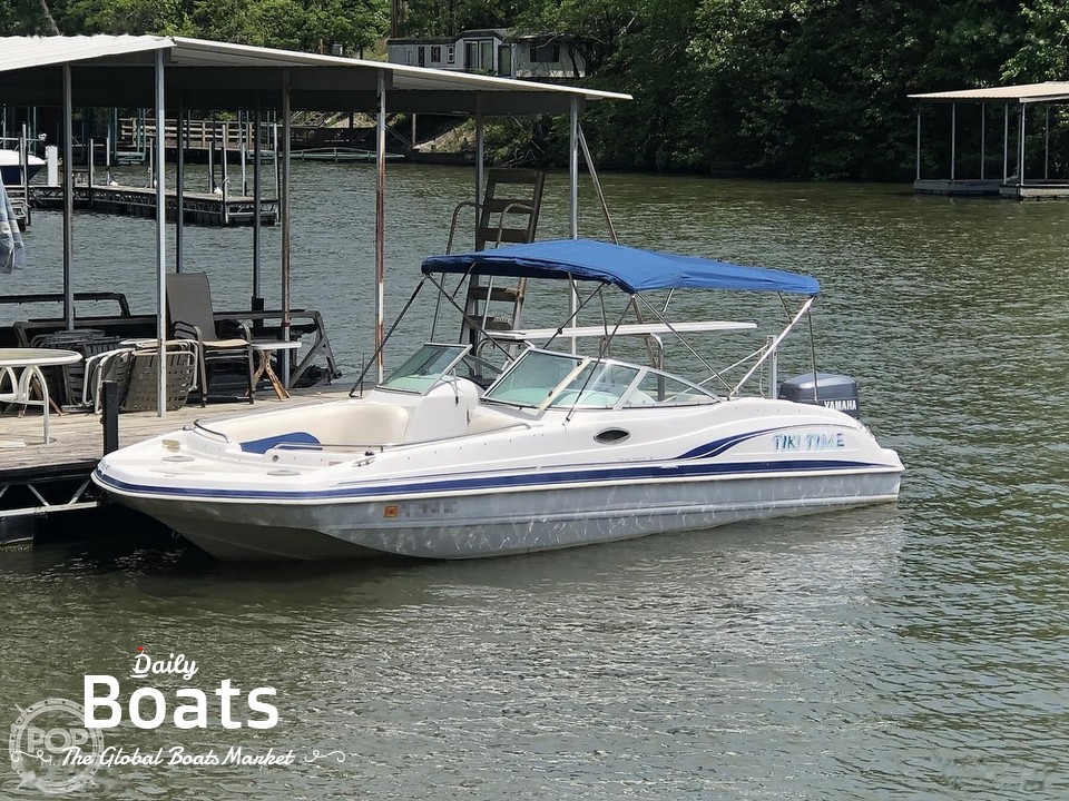 2000 Hurricane Boats 2340 for sale. View price, photos and Buy 2000