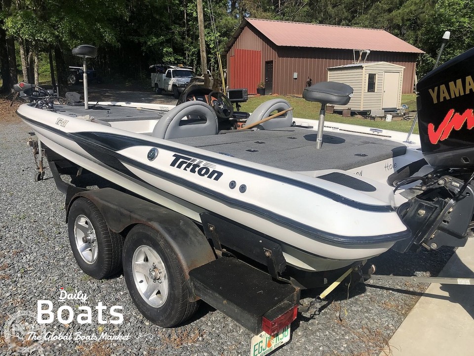 1999 Triton Boats 21 for sale. View price, photos and Buy 1999 Triton