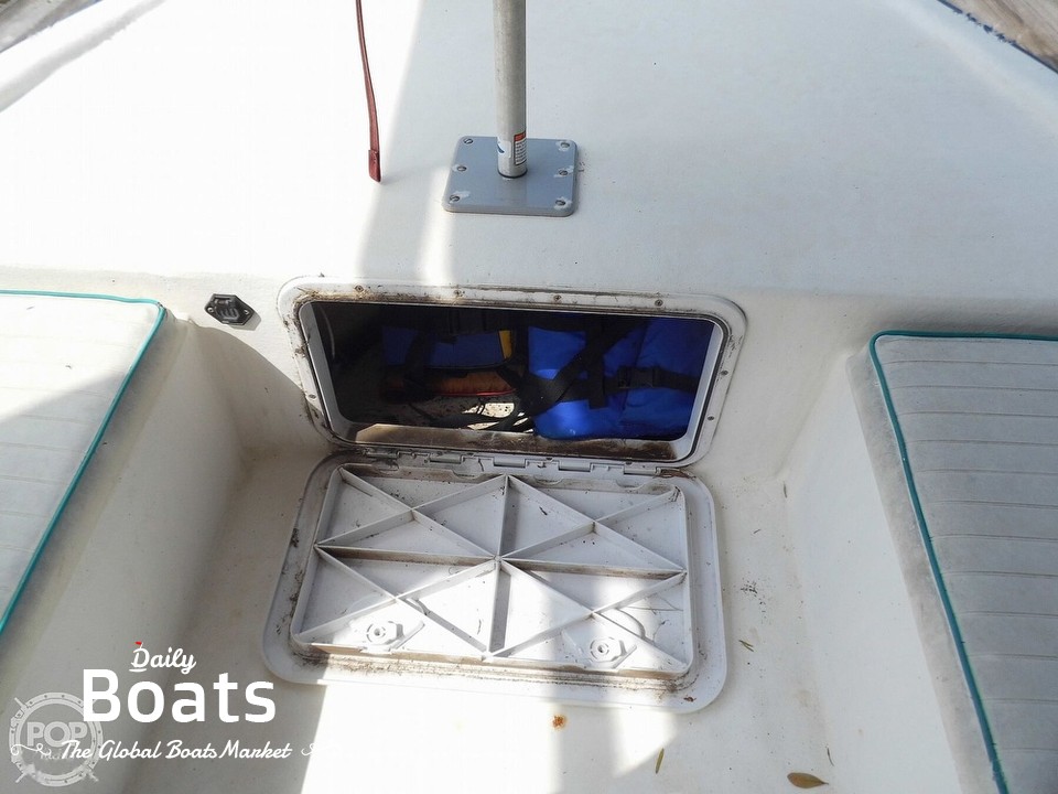 2005 Key Largo Bay Boat 21 for sale. View price, photos and Buy 2005