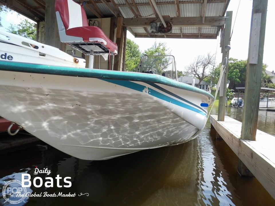 2005 Key Largo Bay Boat 21 for sale. View price, photos and Buy 2005