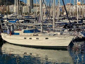 Ferretti Yachts Altura 422