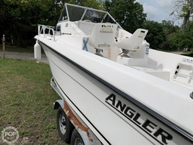 2002 Angler Boat Corporation 220 Wa