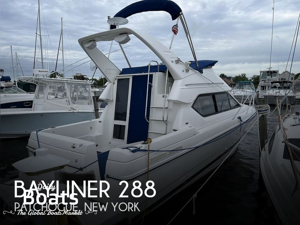 2005 Bayliner 288 Command Bridge