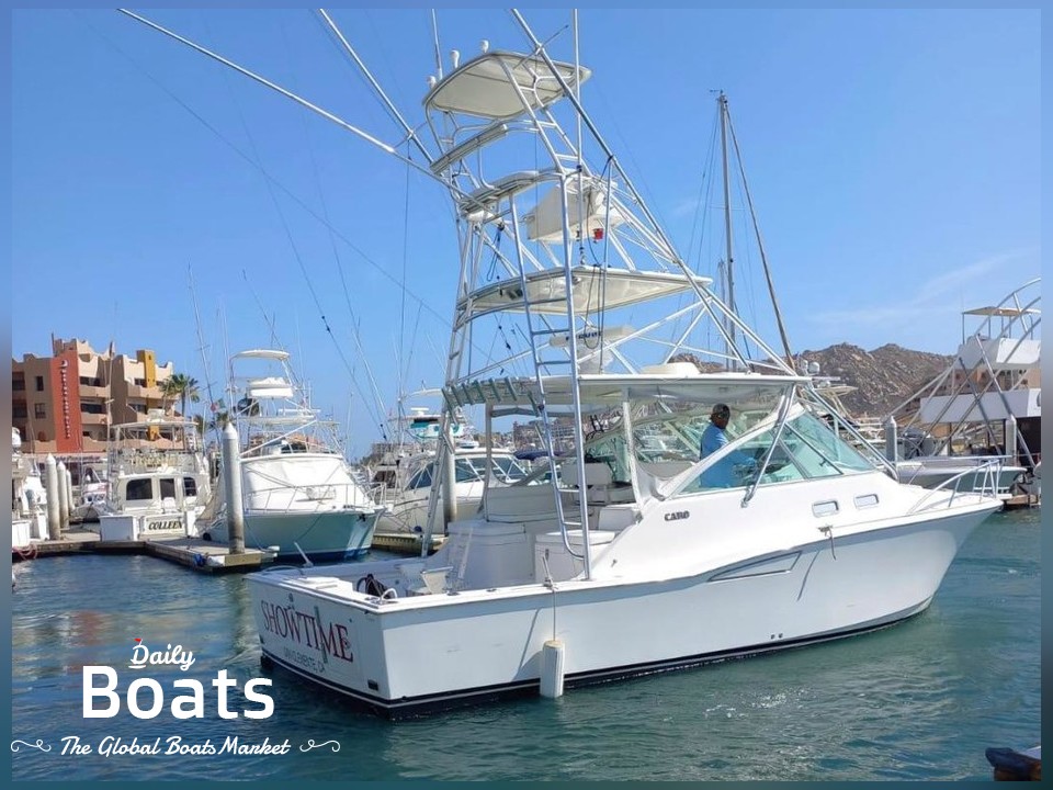 2004 Cabo Yachts
