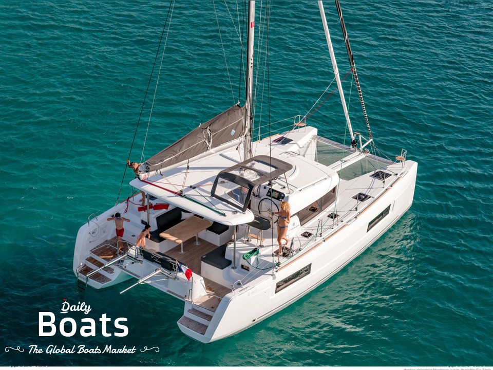 2023 Lagoon 40