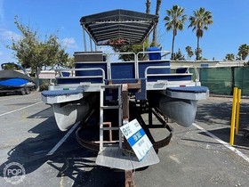 Buy 1986 Sun Tracker Party Barge