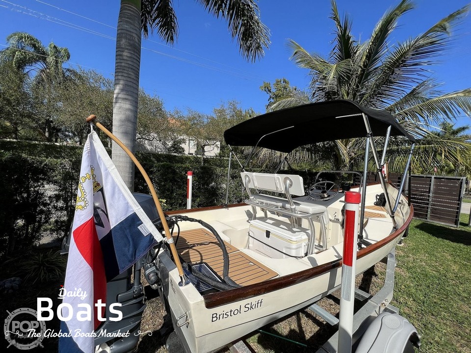 2000 Holby Marine 17 Bristol Skiff for sale. View price, photos and Buy