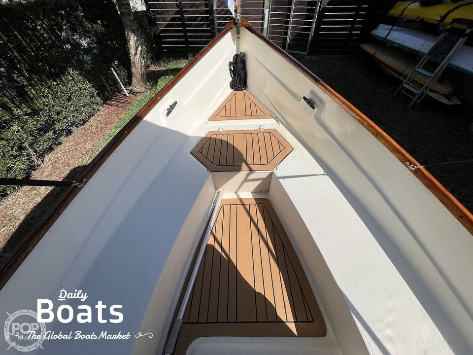 2000 Holby Marine 17 Bristol Skiff for sale. View price, photos and Buy