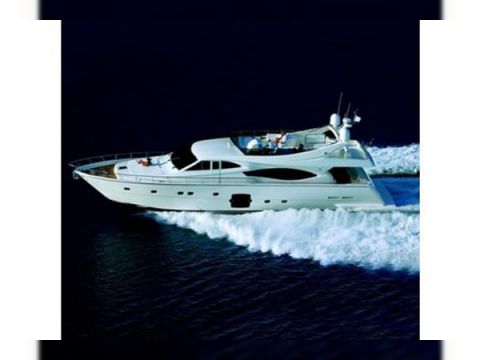 Ferretti 761