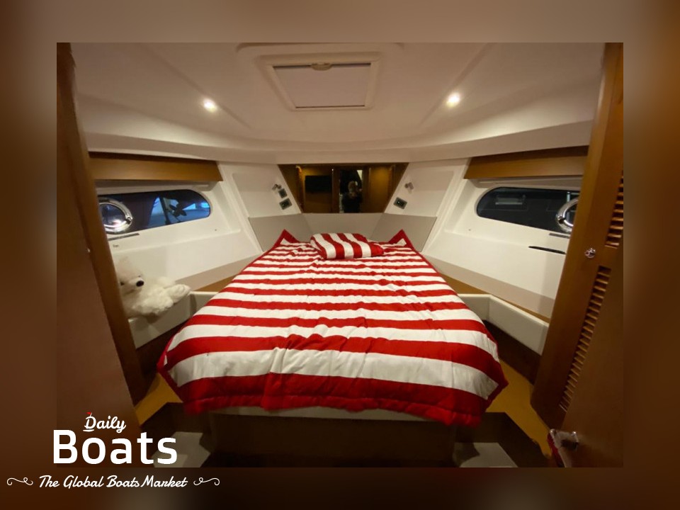 2018 Bénéteau Swift Trawler 35 на продажу. Посмотреть цену, фотографии ...
