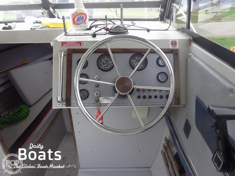 1990 Penn Yan 245 Contender for sale. View price, photos and Buy 1990